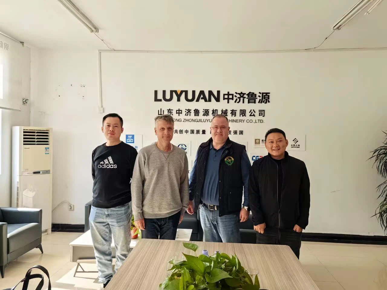 15ddbcdf9dee95f3c466d8b0c171aab0 15ddbcdf9dee95f3c466d8b0c171aab0